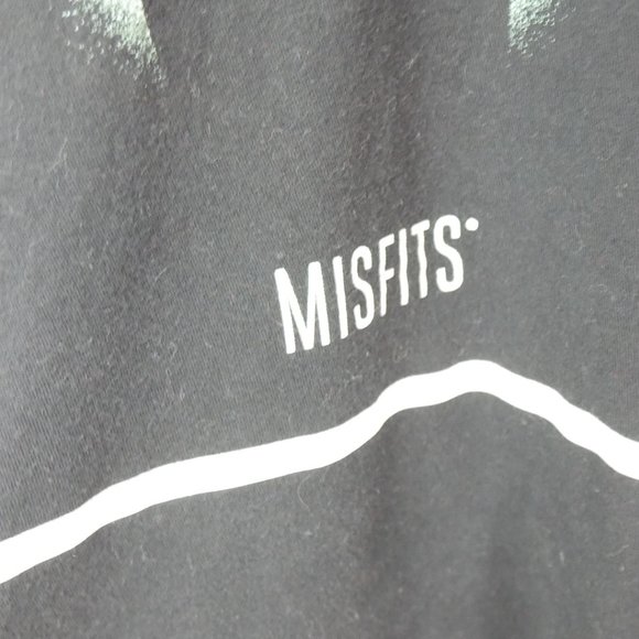 Misfits Glowing Coffin Graphic Tee Punk Rock Blacl Graphic Tee Large - Picture 6 of 11